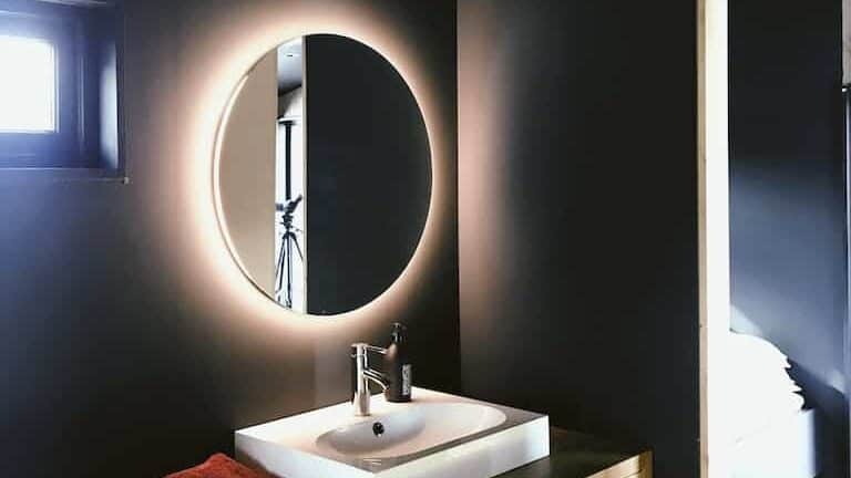 White Sink Smart Mirror Lighted